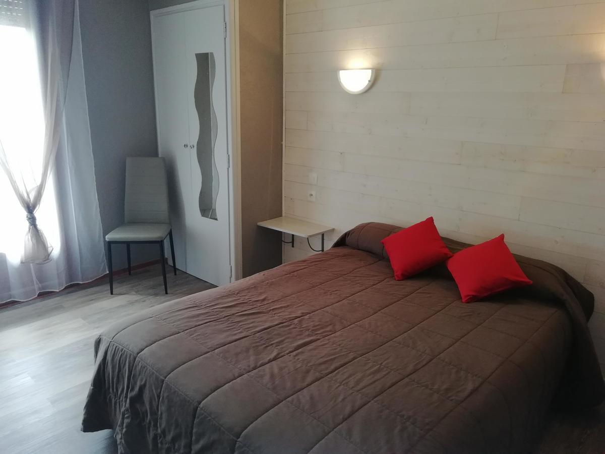 Font-Romeu-Odeillo-Via Hotel L'Oustalet מראה חיצוני תמונה
